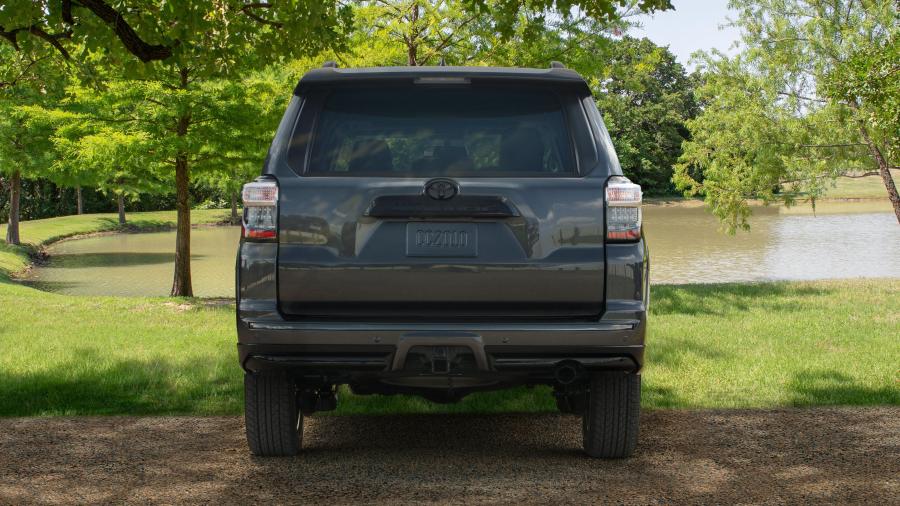  Toyota 4Runner Limited Nightshade 2018 года  (фото 2 из 9)